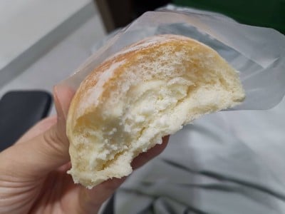 ขนมปังไส้ครีมนมสดฮอกไกโด