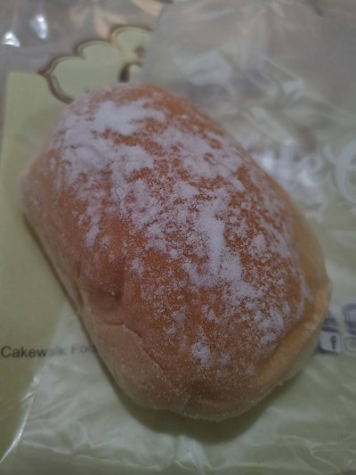 ขนมปังไส้ครีมนมสดฮอกไกโด