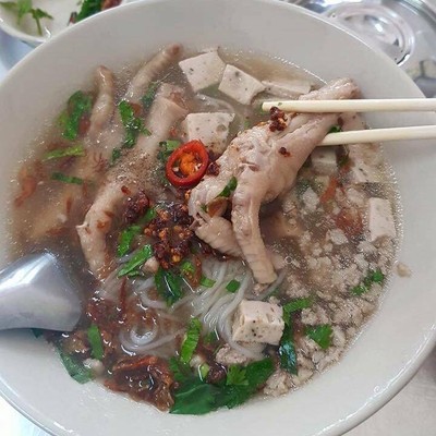 ก๋วยจั๊บญวน ตีนไก่