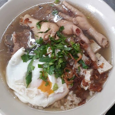 อาหาร หรือ เครื่องดื่ม
