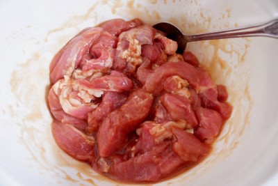 วิธีทำ หมูแดดเดียวทอด วิธีทำ หมูแดดเดียวทอด