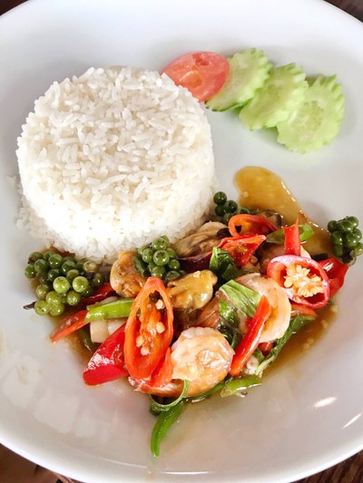 ข้าวกระเพราทะเล