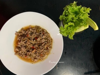 หมูสับผัดน้ำจิ้มซีฟู้ด