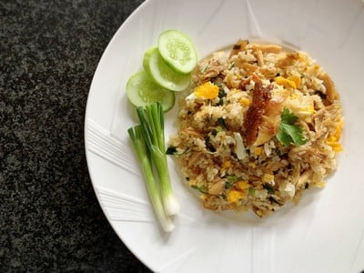 ข้าวผัดไก่ย่าง 