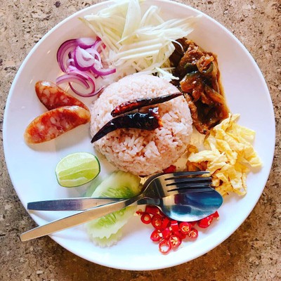 ข้าวคลุกกะปิ