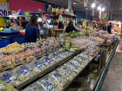 ตลาดสดอ่างศิลา