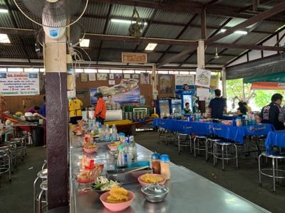 บรรยากาศ ต้อย ก๋วยเตี๋ยวเรือ (วัดมะกอก)