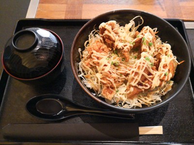 Tori Karaage Don Set (ชุดข้าวหน้าไก่คาราเงะ)