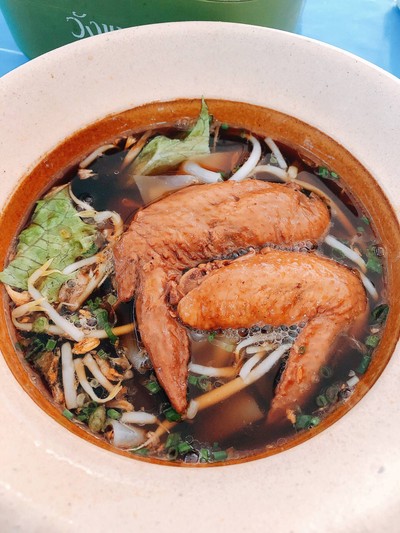 เมนูของร้าน ผัดไทยตะวันดา x บะหมี่ไก่ตุ๋น