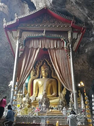 ไหว้พระ 9 วัด กาญจนบุรี