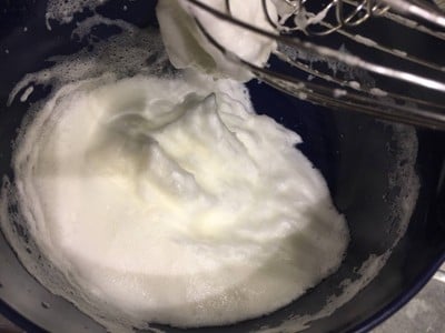 วิธีทำ ไข่ดาวซูเฟล่ หรือ ไข่ดาวก้อนเมฆ วิธีทำ ไข่ดาวซูเฟล่ หรือ ไข่ดาวก้อนเมฆ