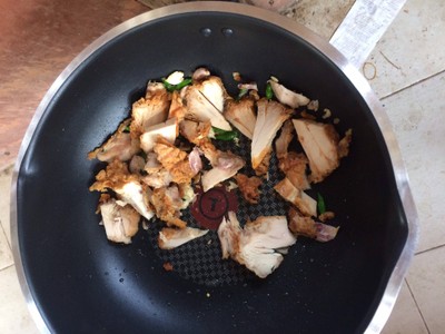 วิธีทำ ผัดยอดคะน้าไก่นุ่ม