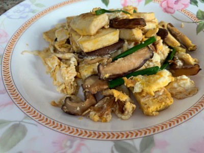 วิธีทำ เต้าหู้ผัดไข่ วิธีทำ เต้าหู้ผัดไข่