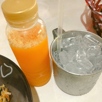 น้ำส้มคั้น