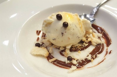 Varlrna gianduja truffle icecreame