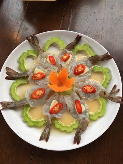 ริมผา ลาภิน