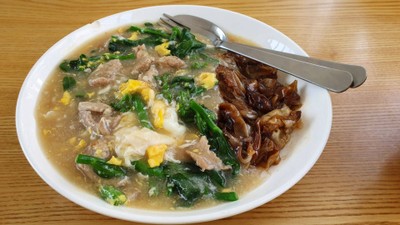 ราดหน้าคะน้าฮ่องกง