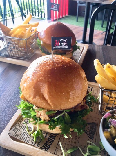 อาหาร หรือ เครื่องดื่ม