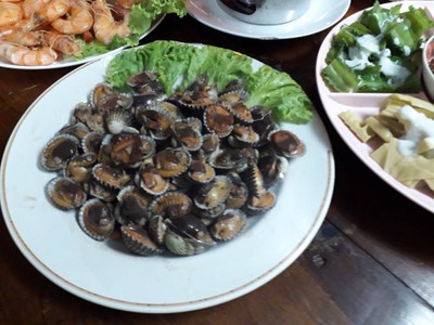 อาหาร หรือ เครื่องดื่ม