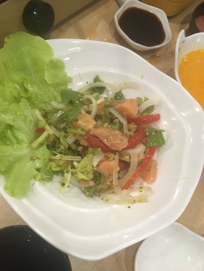 ยำปลาดิบ