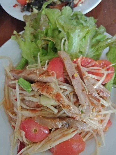 อาหาร หรือ เครื่องดื่ม