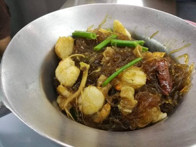 หอยเชลล์อบวุ้นเส้น