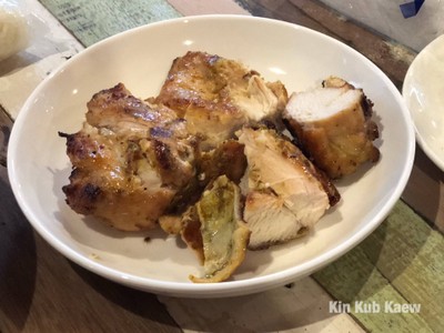 ไก่ย่างน่องติดสะโพก