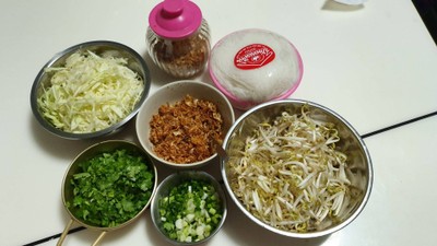 วิธีทำ วุ้นเส้นน้ำเงี้ยวสูตรคนกรุง