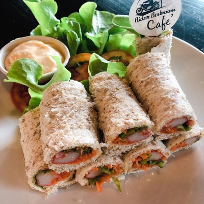 อาหาร หรือ เครื่องดื่ม