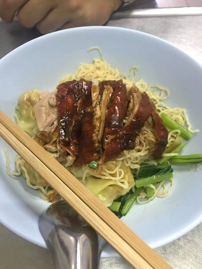 บะหมี่หน้าเป็ดย่าง