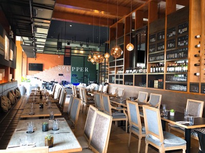 บรรยากาศ Upper Bar & Restaurant UD TOWN