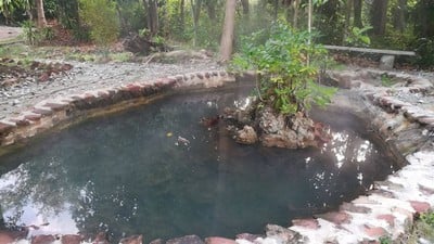 บ่อน้ำร้อนเขาตอก