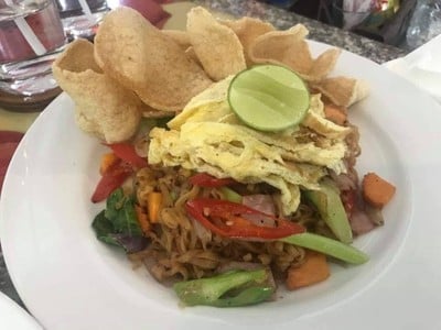 อาหาร หรือ เครื่องดื่ม