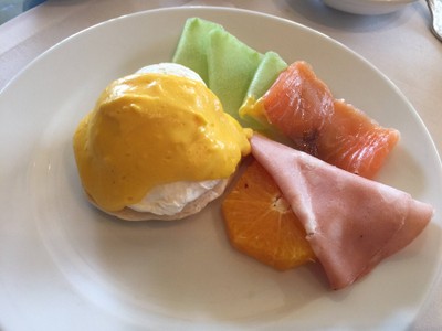 EGG BENEDICT