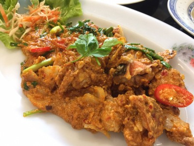 ปูนิ่มผัดผงกะหรี่