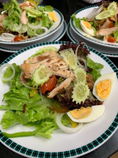 GRILLED CHICKEN SALAD