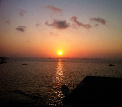 เด็กใต้คนเดียว . . . หนีเที่ยวเกาะล้าน (2วัน 1คืน)