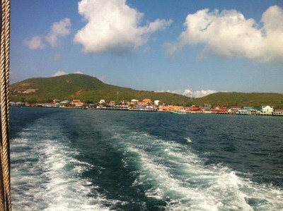 เด็กใต้คนเดียว . . . หนีเที่ยวเกาะล้าน (2วัน 1คืน)