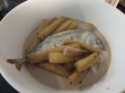 แกงกะทิสายบัวปลาทู