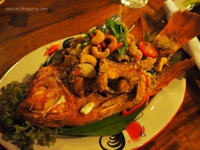 The River Market (ตลาดแม่น้ำ) The River Market (ตลาดแม่น้ำ)