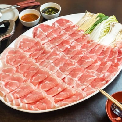 เมนูของร้าน Kuma Shabu วันนี้ขายกะเพราด้วยนะ งามวงศ์วาน 64