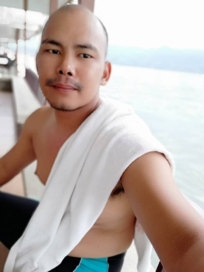 ที่เลกเฮฟเว่น
ถ่ายรูปน้อยเดี๋ยวโทรศัพท์เปียก