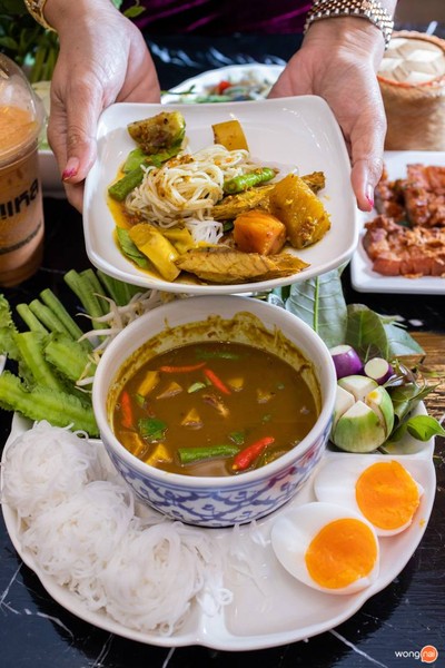 ครก ทอง เซ็นทรัลพลาซาสุราษฎร์ธานี