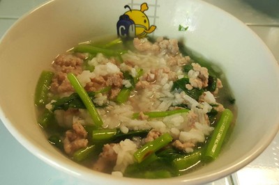 วิธีทำ ข้าวต้มหมูสับ วิธีทำ ข้าวต้มหมูสับ