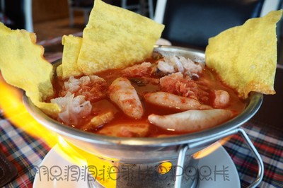 เย็นตาโฟหม้อไฟ