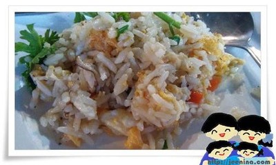 ข้าวผัดปู
