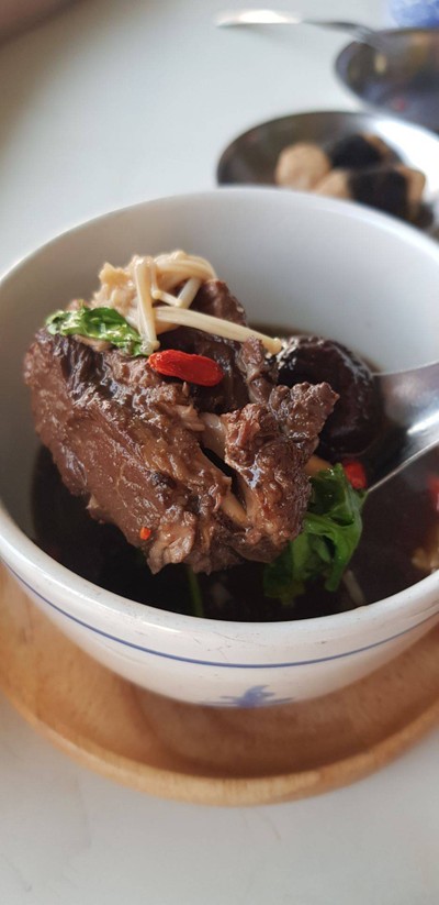 อาหาร หรือ เครื่องดื่ม