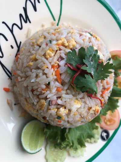 ข้าวผัดแหนม