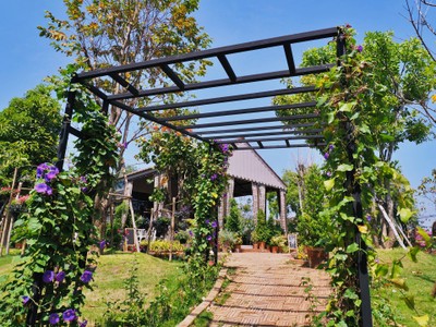 บริเวณทางเข้า "บุรีปีติ"