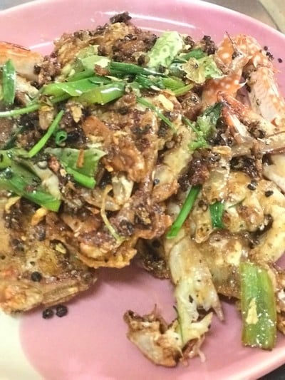 ปูนิ่มผัดพริกไทดำ